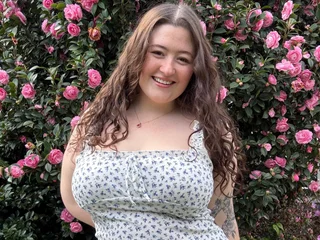 EmberlyAdams Sex Toy webcam from Australia