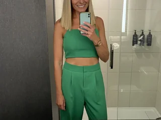 RebeccaXoXo webcam livesex profile in mature cams