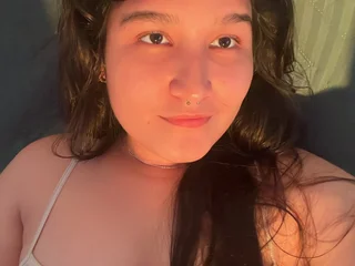 velvetrousee Submissive webcam from Colombia